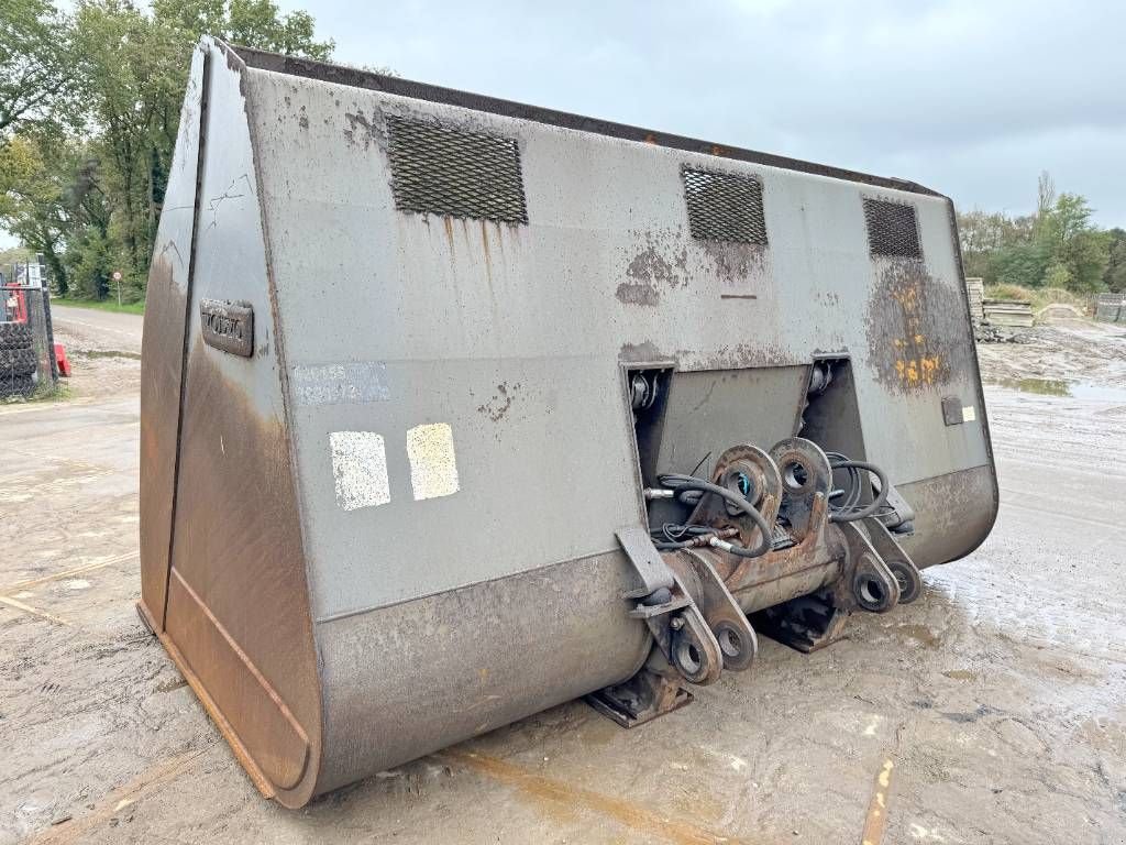 Radlader van het type Volvo L220H High Tip Bucket Hoogkiepbak Hochkippschaufel, Gebrauchtmaschine in Veldhoven (Foto 3)