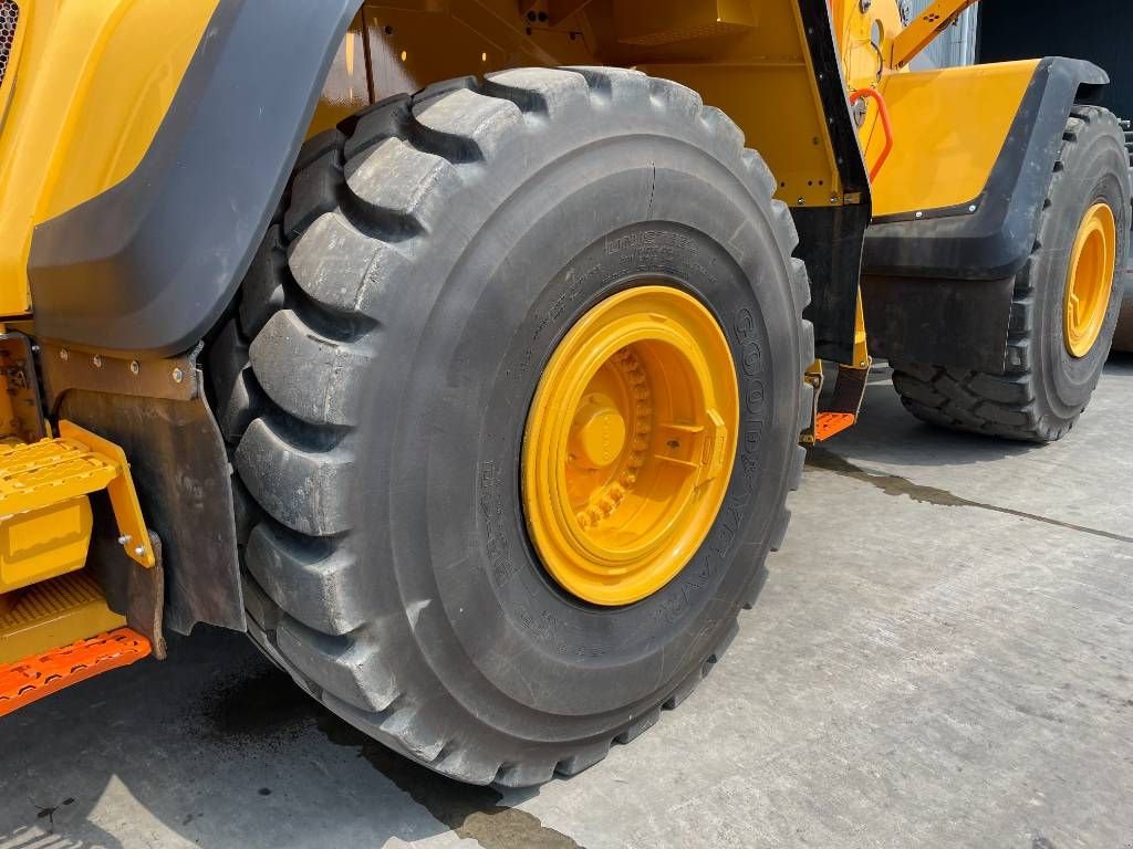 Radlader van het type Volvo L220H, Gebrauchtmaschine in Venlo (Foto 8)