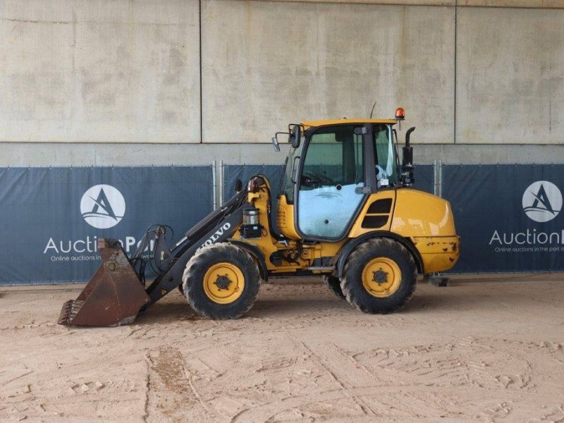 Radlader of the type Volvo L25F-P, Gebrauchtmaschine in Antwerpen (Picture 1)