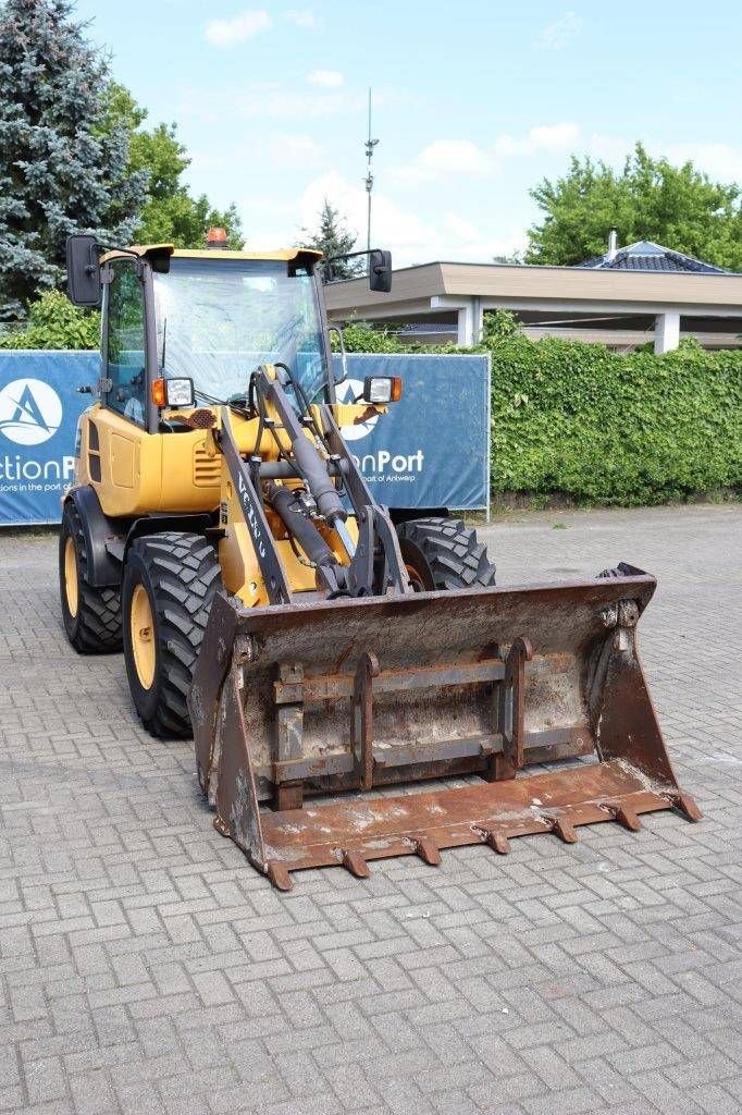 Radlader du type Volvo L25F-P, Gebrauchtmaschine en Antwerpen (Photo 8)