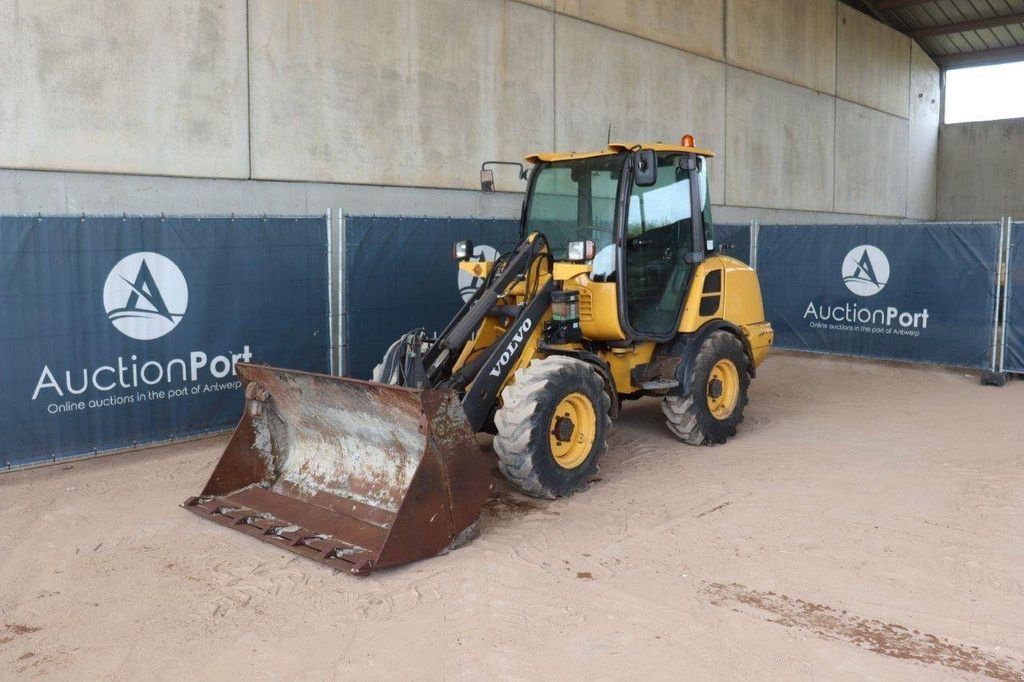 Radlader typu Volvo L25F-P, Gebrauchtmaschine v Antwerpen (Obrázok 9)