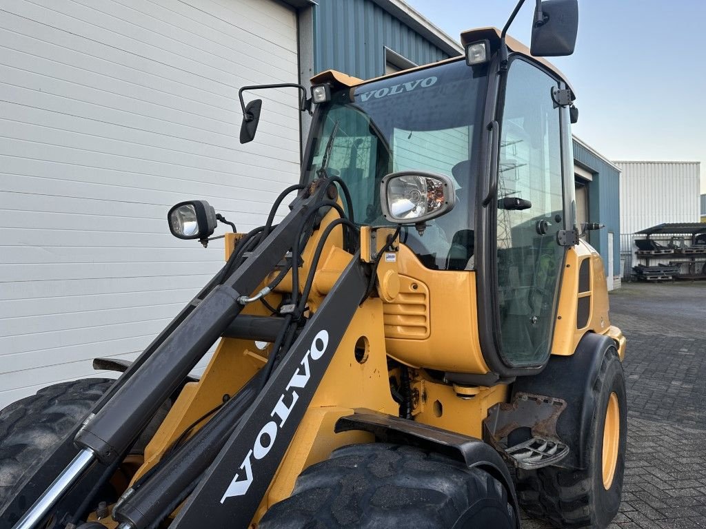 Radlader des Typs Volvo L25F, Gebrauchtmaschine in Oirschot (Bild 8)