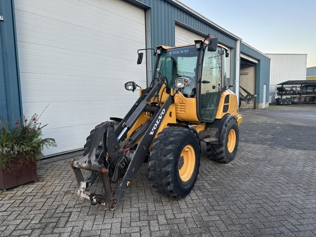 Radlader des Typs Volvo L25F, Gebrauchtmaschine in Oirschot (Bild 3)