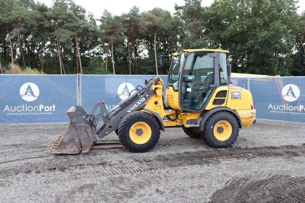 Radlader del tipo Volvo L25F, Gebrauchtmaschine en Antwerpen (Imagen 1)