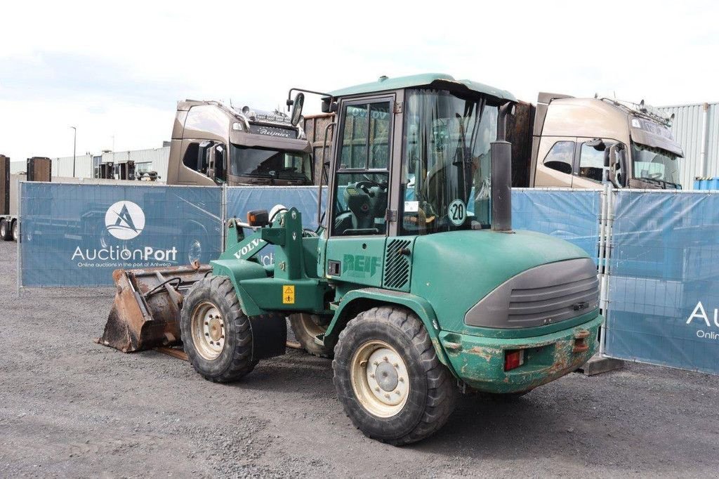 Radlader van het type Volvo L30B-Z/X, Gebrauchtmaschine in Antwerpen (Foto 3)