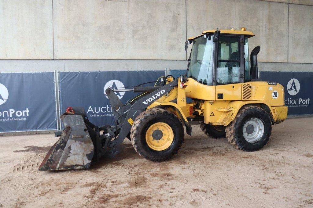 Radlader of the type Volvo L30G Wheel Loader, Gebrauchtmaschine in Antwerpen (Picture 1)