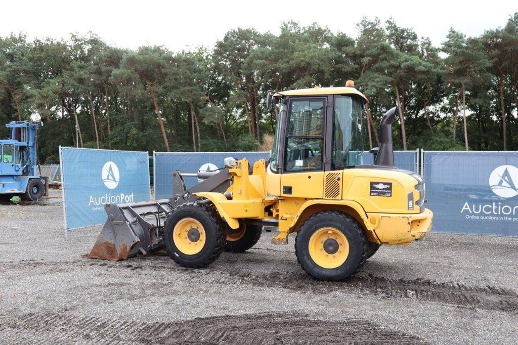 Radlader del tipo Volvo L30G, Gebrauchtmaschine en Antwerpen (Imagen 3)