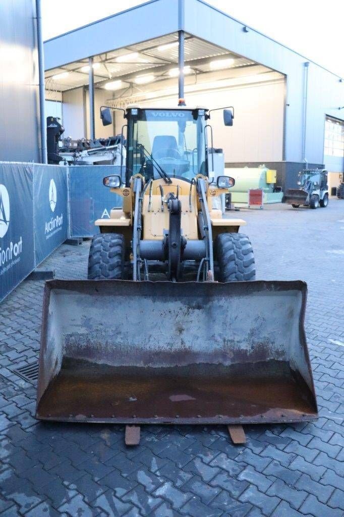 Radlader des Typs Volvo L30G, Gebrauchtmaschine in Antwerpen (Bild 8)