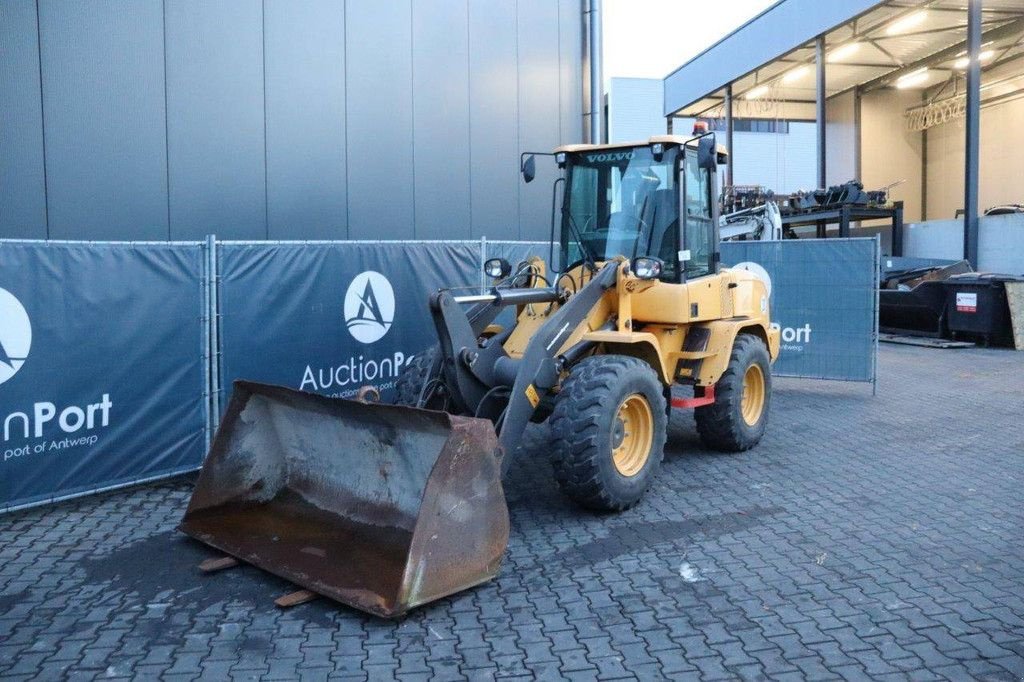 Radlader des Typs Volvo L30G, Gebrauchtmaschine in Antwerpen (Bild 9)