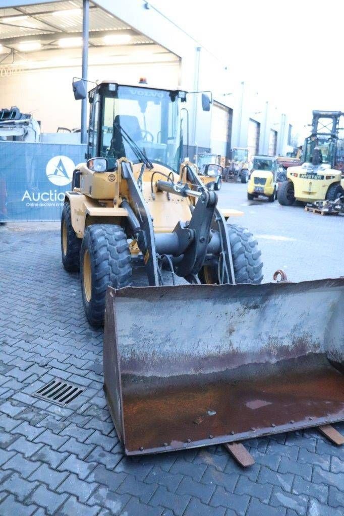 Radlader des Typs Volvo L30G, Gebrauchtmaschine in Antwerpen (Bild 7)