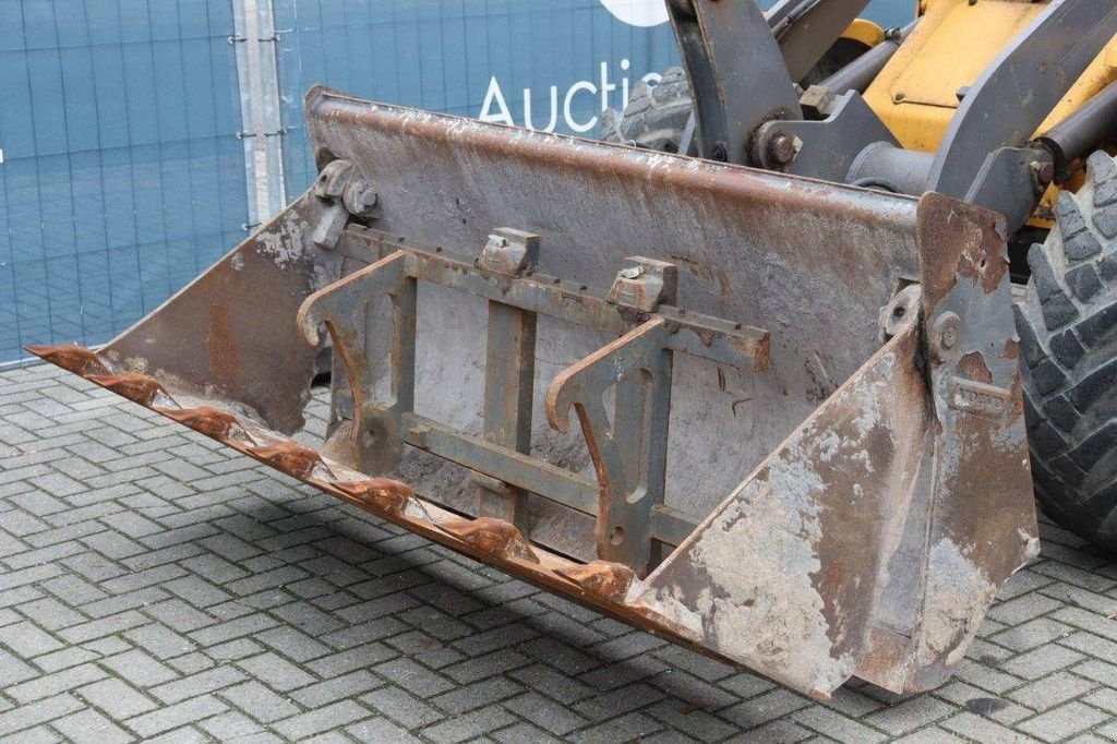 Radlader des Typs Volvo L30G, Gebrauchtmaschine in Antwerpen (Bild 10)