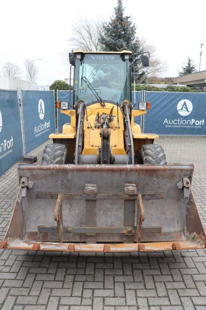 Radlader des Typs Volvo L30G, Gebrauchtmaschine in Antwerpen (Bild 8)