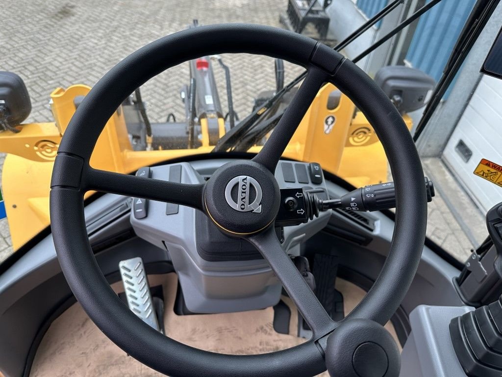 Radlader del tipo Volvo L30HS, Neumaschine In Oirschot (Immagine 11)