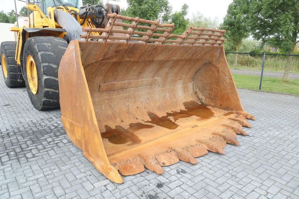 Radlader typu Volvo L350 F BUCKET CDC BBS AIRCO, Gebrauchtmaschine w Marknesse (Zdjęcie 11)