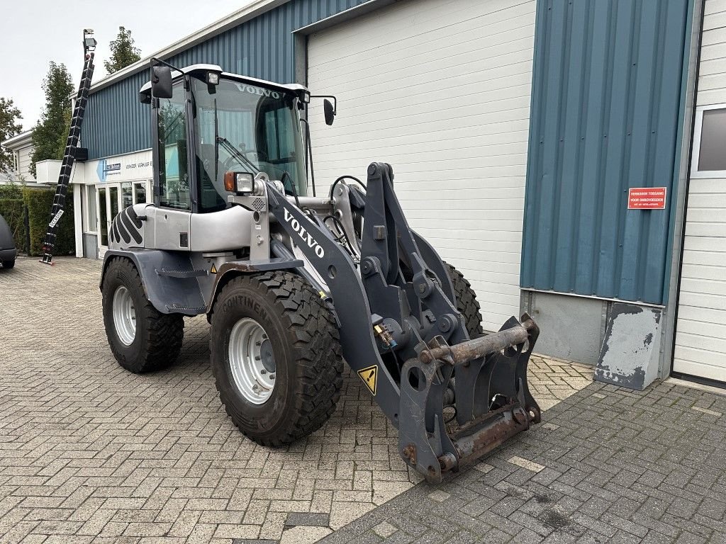 Radlader van het type Volvo L35B TPS, Gebrauchtmaschine in Oirschot (Foto 4)