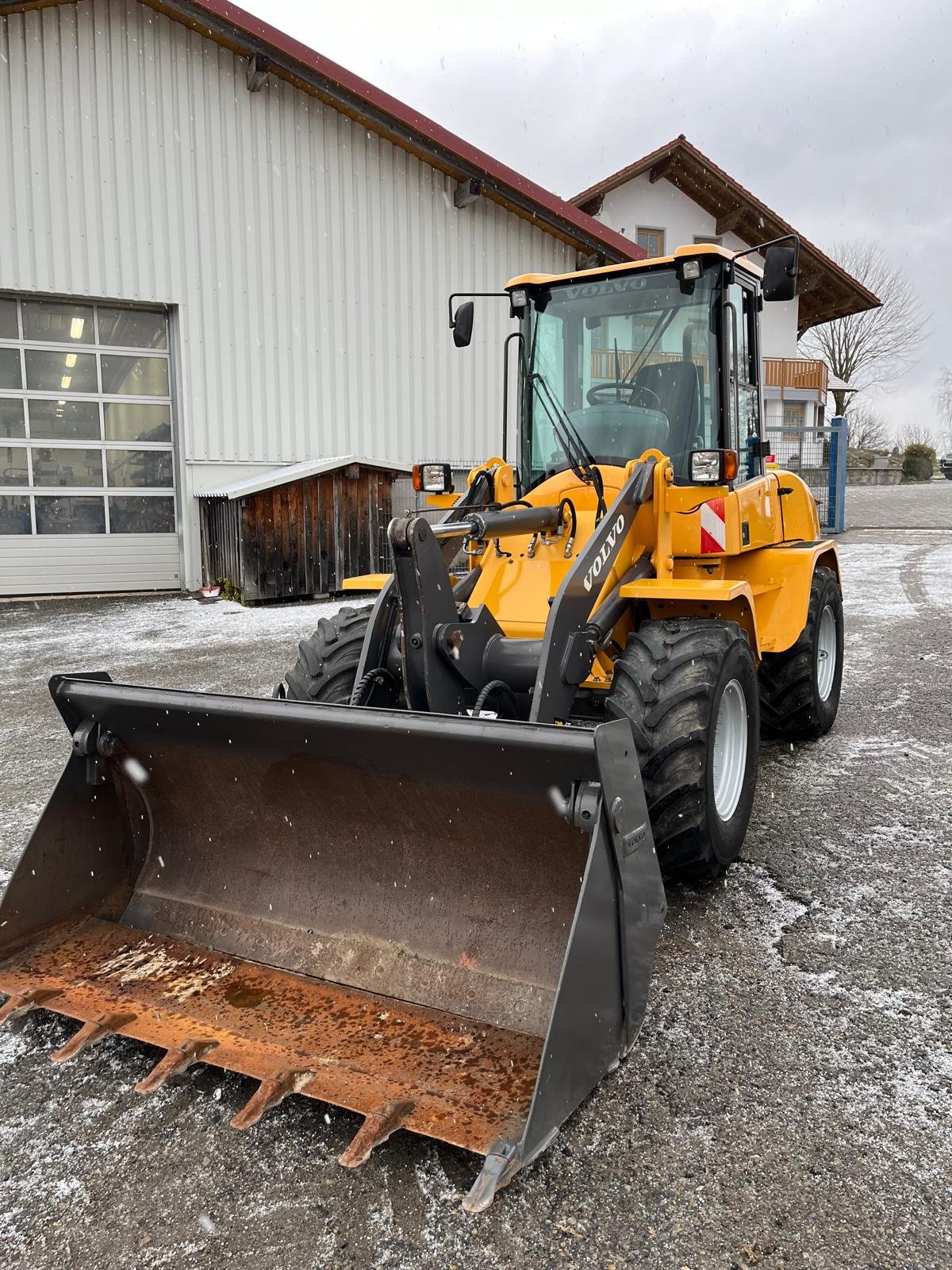 Radlader des Typs Volvo L35B-Z, Gebrauchtmaschine in Neureichenau (Bild 5)