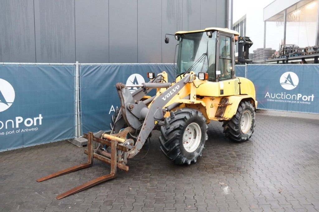 Radlader van het type Volvo L35B-Z, Gebrauchtmaschine in Antwerpen (Foto 9)