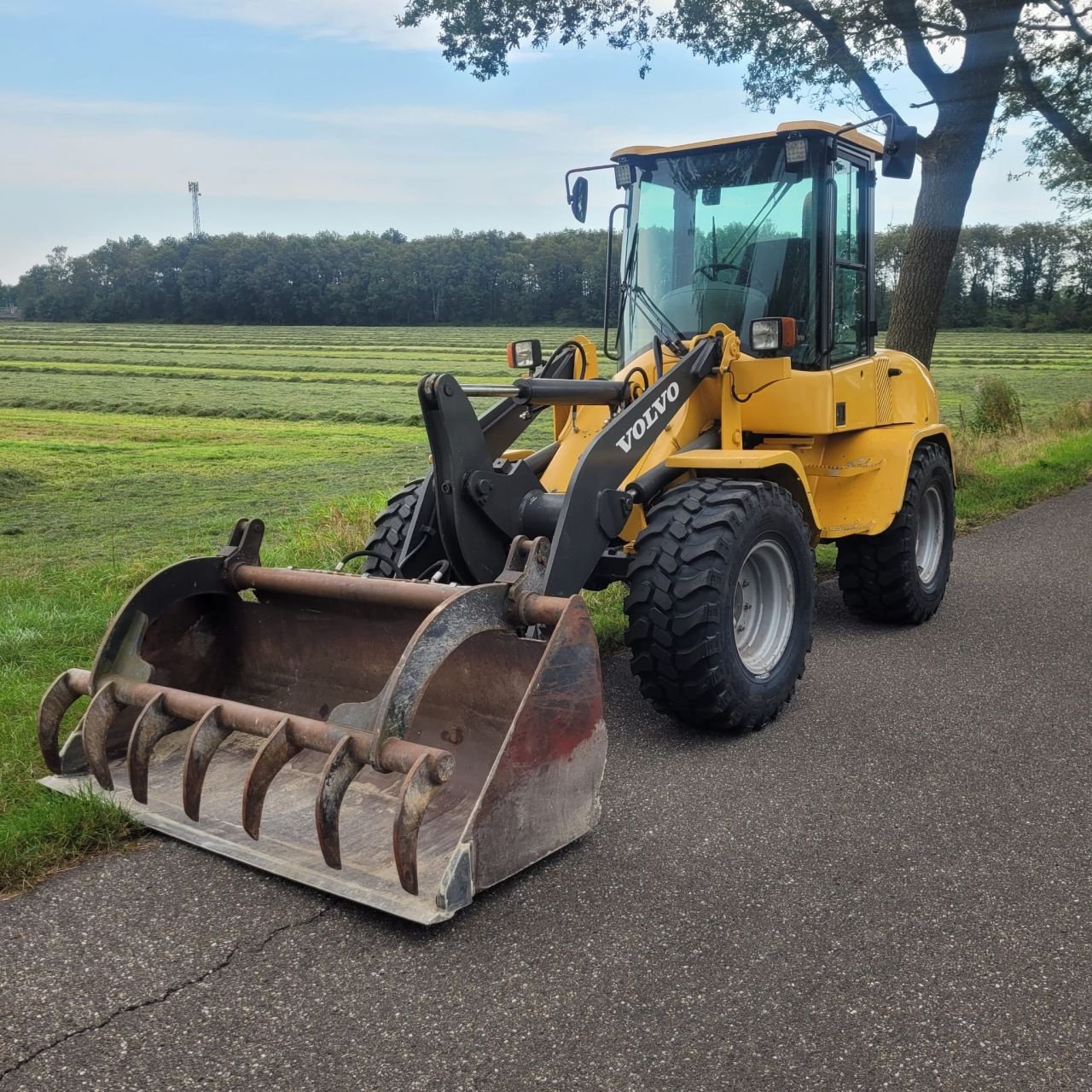 Radlader tip Volvo L35B, Gebrauchtmaschine in Wijnjewoude (Poză 1)