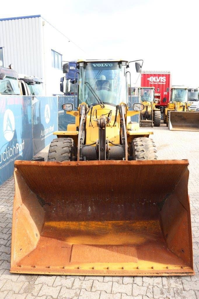 Radlader van het type Volvo L35G, Gebrauchtmaschine in Antwerpen (Foto 8)