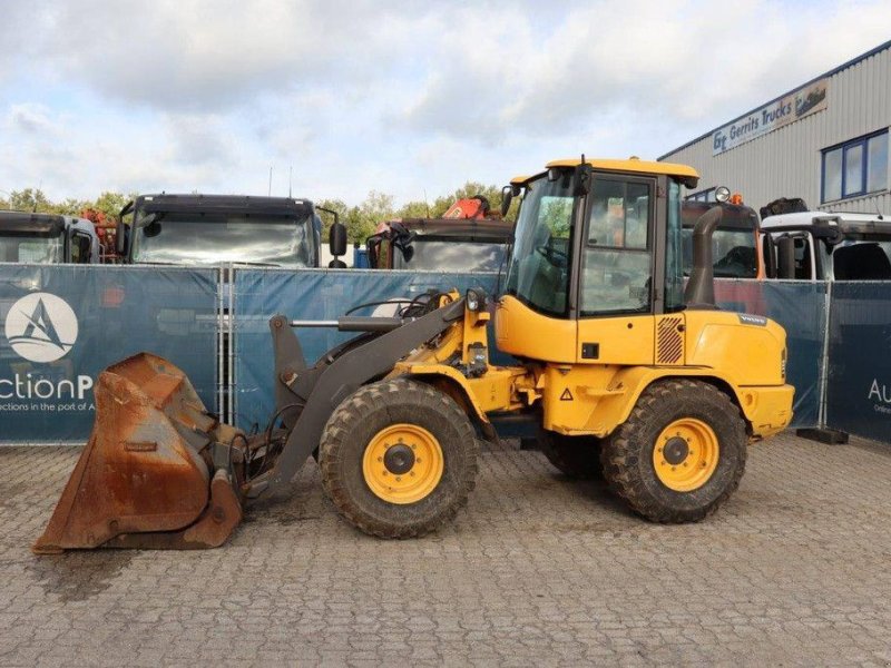 Radlader of the type Volvo L35G, Gebrauchtmaschine in Antwerpen (Picture 1)