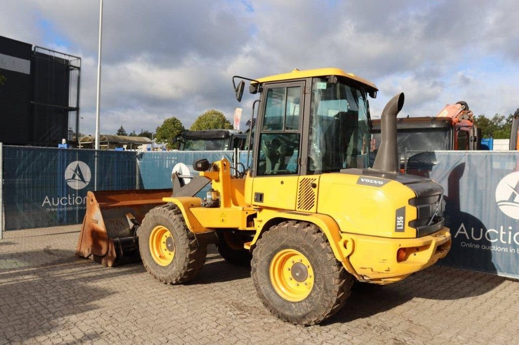 Radlader van het type Volvo L35G, Gebrauchtmaschine in Antwerpen (Foto 3)