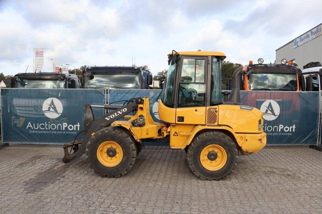 Radlader van het type Volvo L35G, Gebrauchtmaschine in Antwerpen (Foto 2)