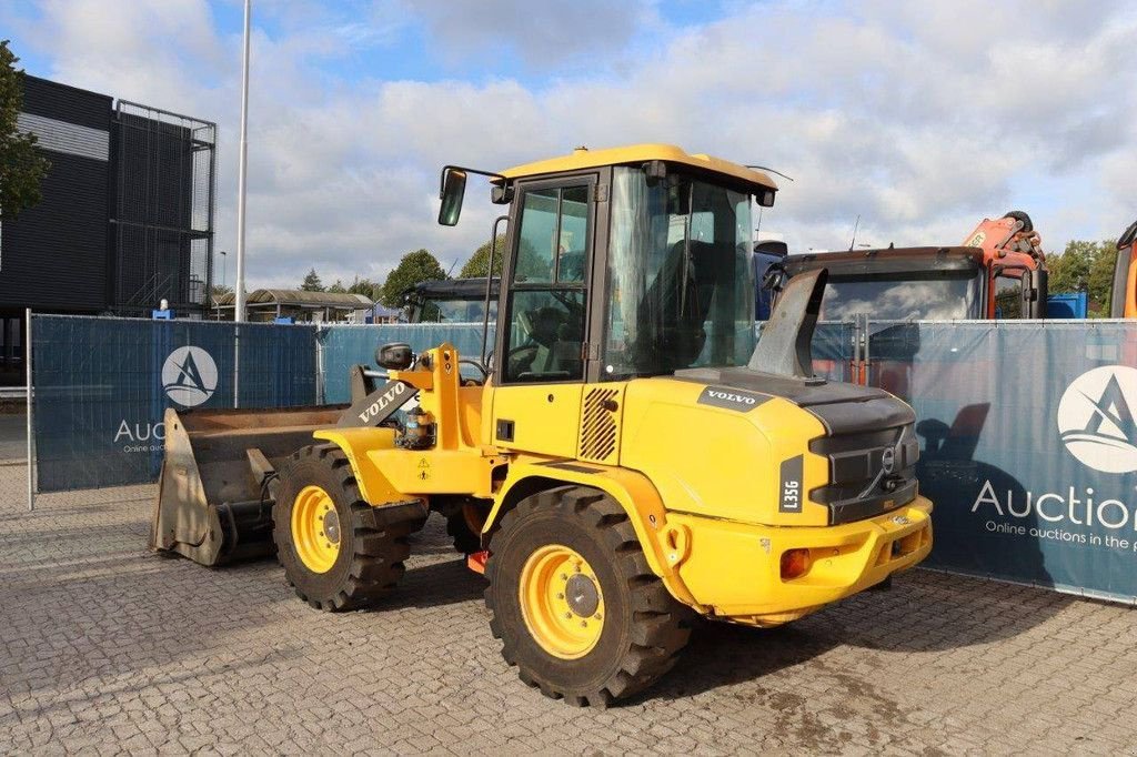 Radlader of the type Volvo L35G, Gebrauchtmaschine in Antwerpen (Picture 3)