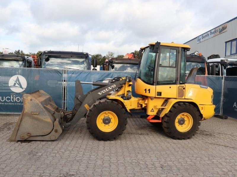 Radlader of the type Volvo L35G, Gebrauchtmaschine in Antwerpen (Picture 1)