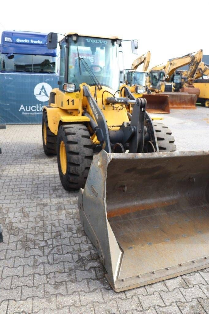 Radlader of the type Volvo L35G, Gebrauchtmaschine in Antwerpen (Picture 7)