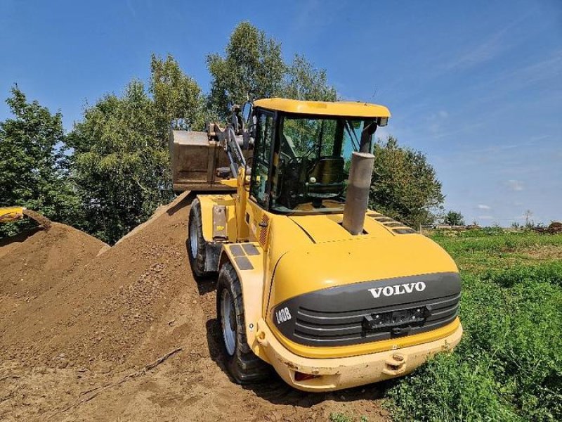 Radlader Türe ait Volvo L40B Radlader, Gebrauchtmaschine içinde Brunn an der Wild (resim 3)