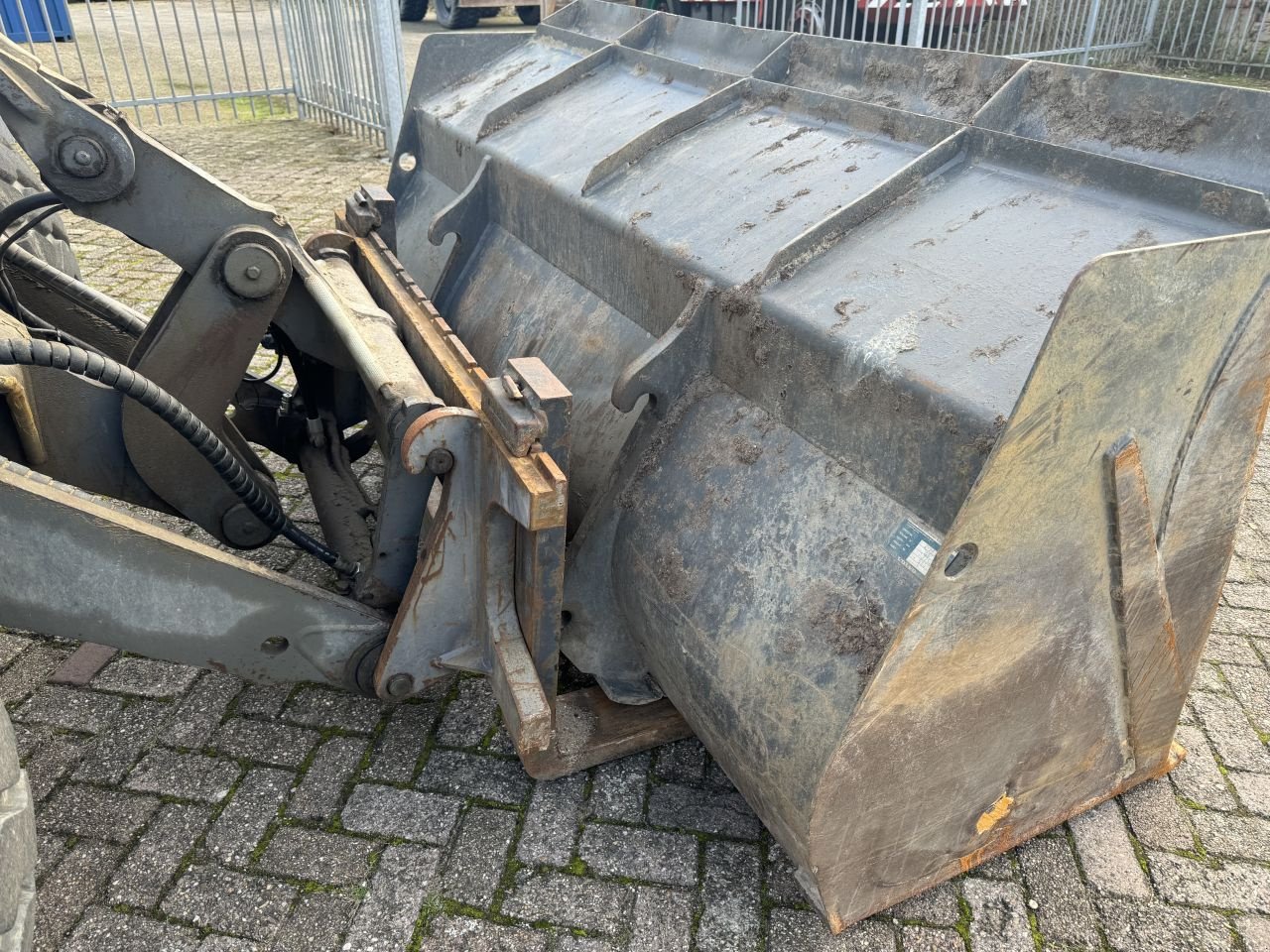 Radlader del tipo Volvo L45b, Gebrauchtmaschine In Hardinxveld giessendam (Immagine 9)