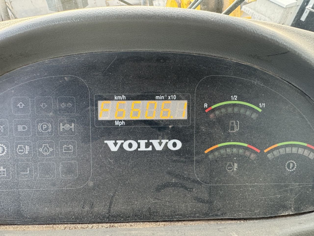 Radlader za tip Volvo L45b, Gebrauchtmaschine u Hardinxveld giessendam (Slika 7)