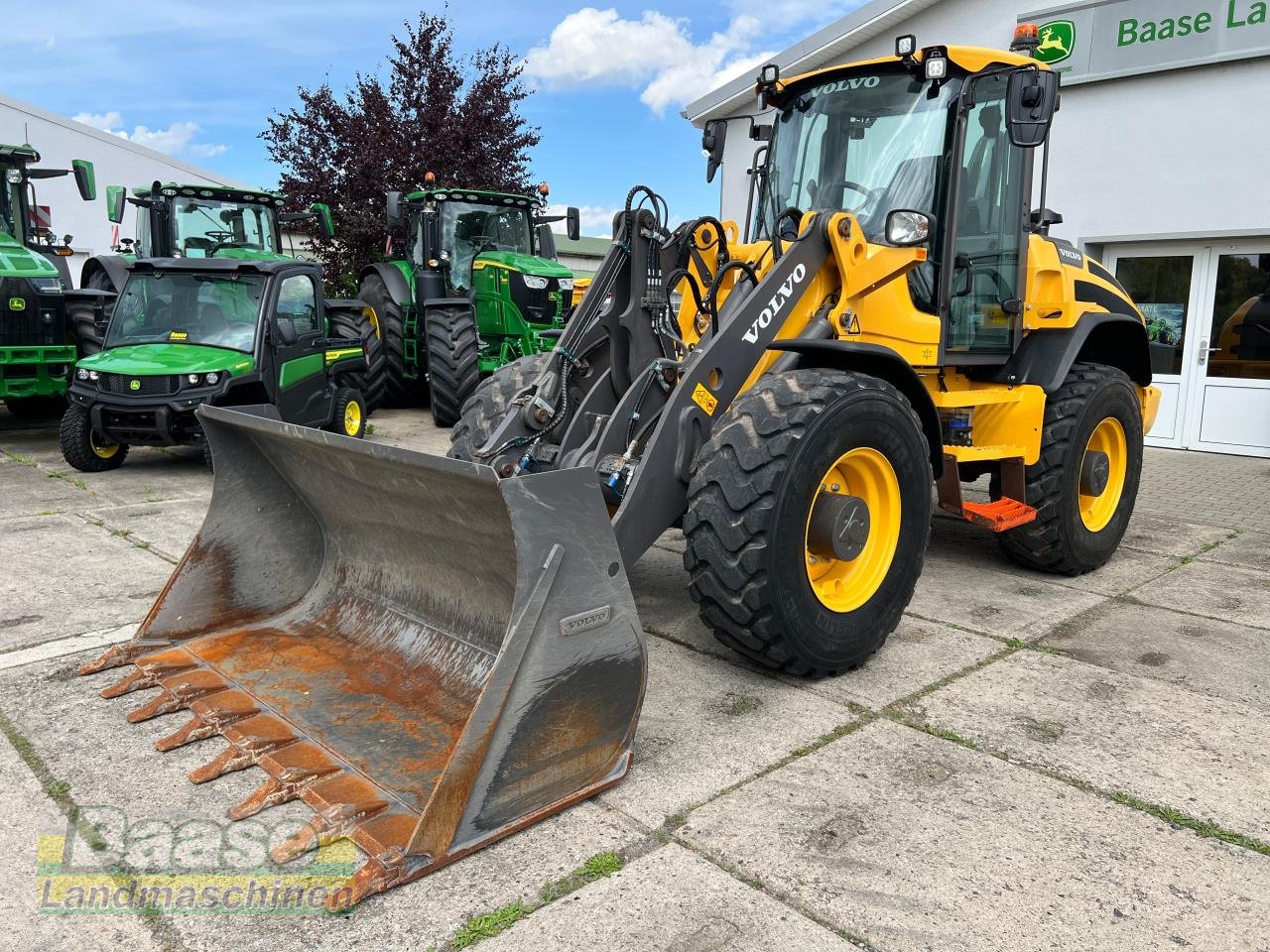 Radlader del tipo Volvo L45H mit Zentralschmierung, Gebrauchtmaschine en Holthof (Imagen 4)