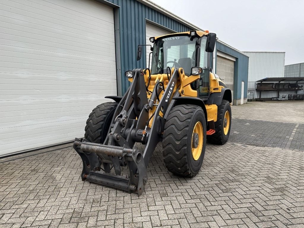 Radlader del tipo Volvo L45H, Gebrauchtmaschine en Oirschot (Imagen 2)