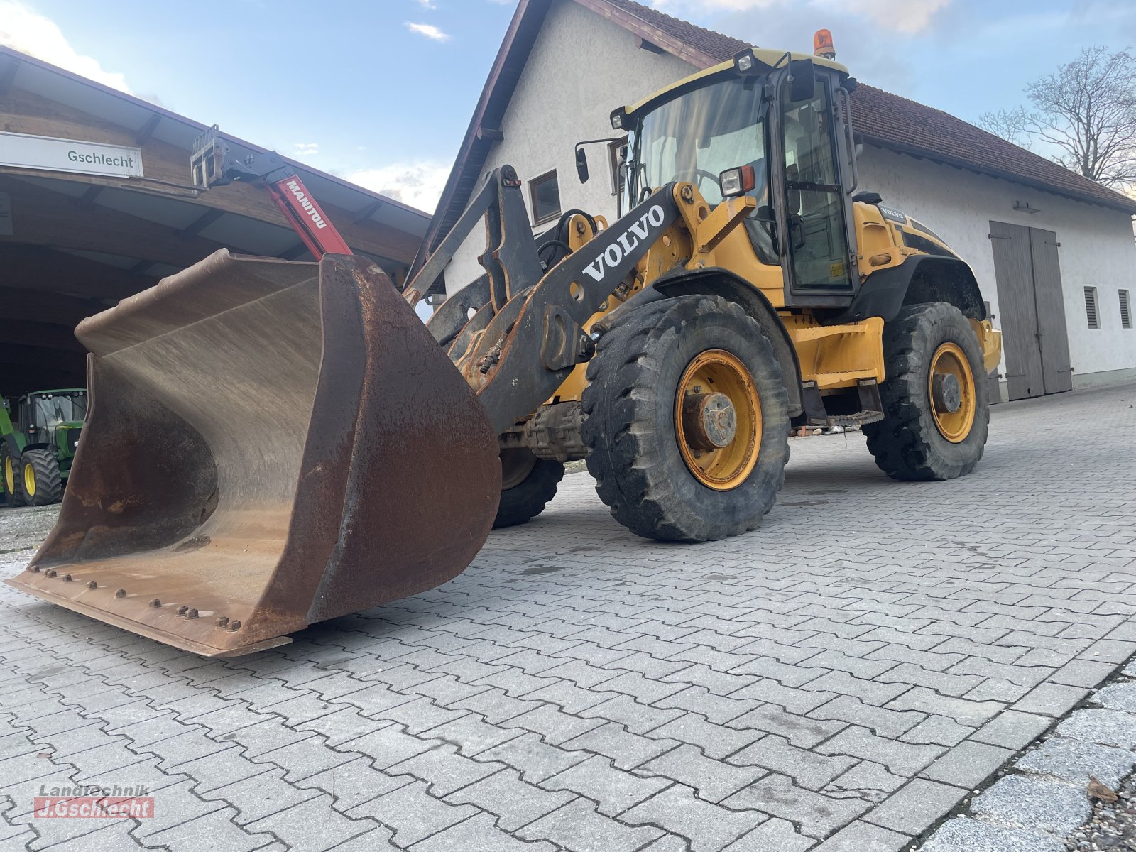 Radlader van het type Volvo L50 F, Gebrauchtmaschine in Mühldorf (Foto 16)