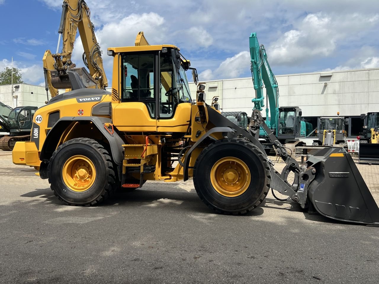 Radlader of the type Volvo L60H, Gebrauchtmaschine in Doetinchem (Picture 5)