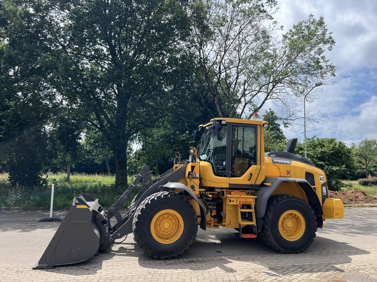 Radlader of the type Volvo L60H, Gebrauchtmaschine in Doetinchem (Picture 2)