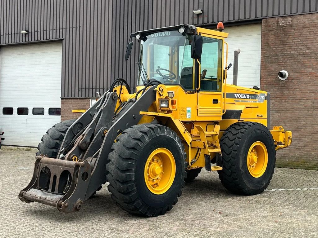 Radlader typu Volvo L70C / Hydr. snelwissel / 14541 uur / Extra hydr aansluiting / N, Gebrauchtmaschine v Ammerzoden (Obrázok 1)