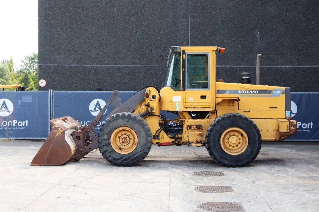 Radlader del tipo Volvo L70C, Gebrauchtmaschine en Antwerpen (Imagen 2)