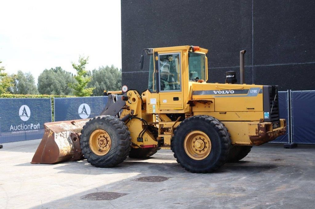 Radlader типа Volvo L70C, Gebrauchtmaschine в Antwerpen (Фотография 3)