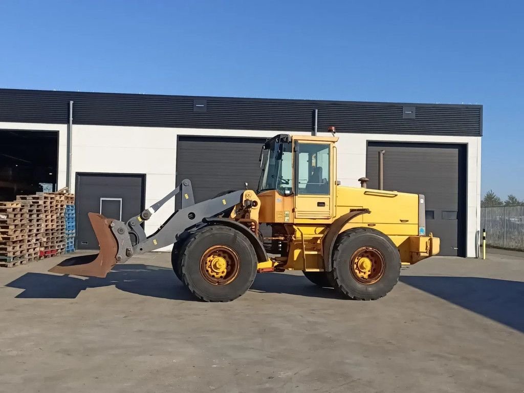 Radlader del tipo Volvo L70C, Gebrauchtmaschine en Groningen (Imagen 8)