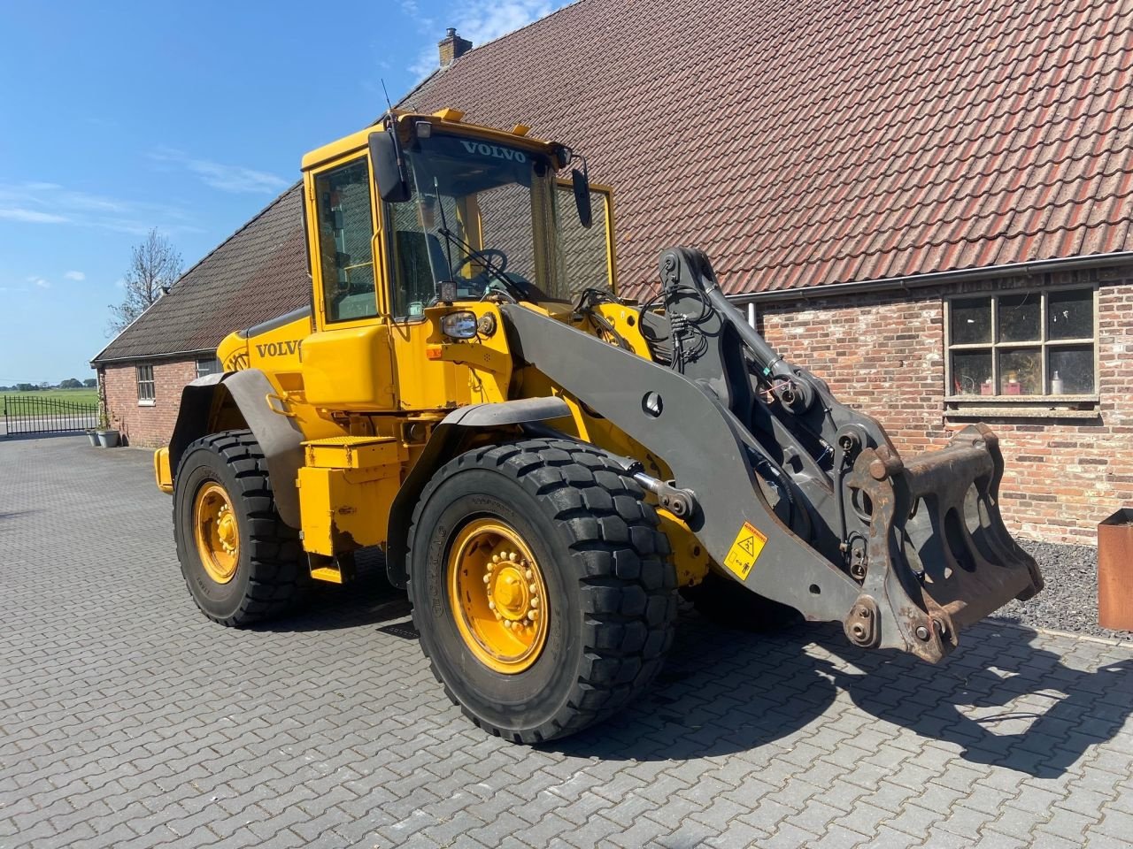 Radlader du type Volvo L70E, Gebrauchtmaschine en Nijelamer (Photo 7)