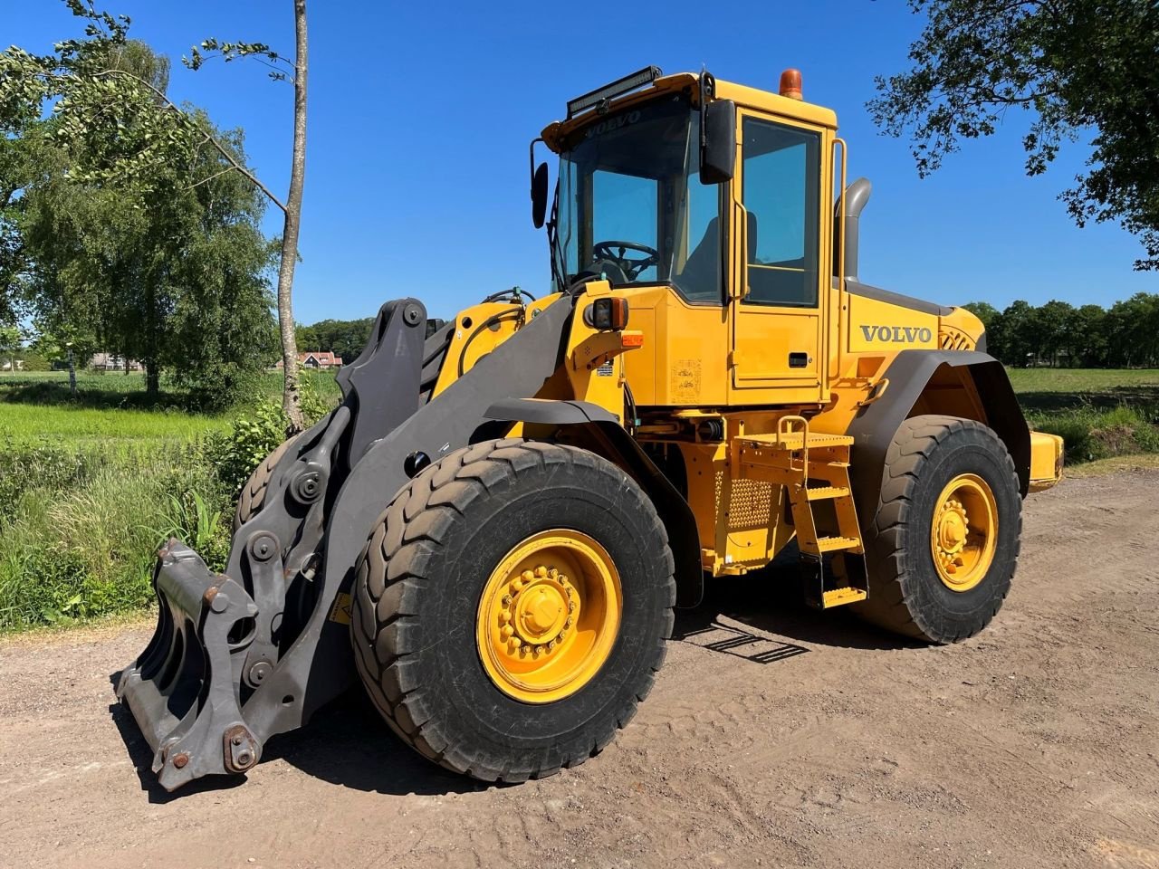 Radlader del tipo Volvo L70E, Gebrauchtmaschine en Geesteren (Imagen 11)