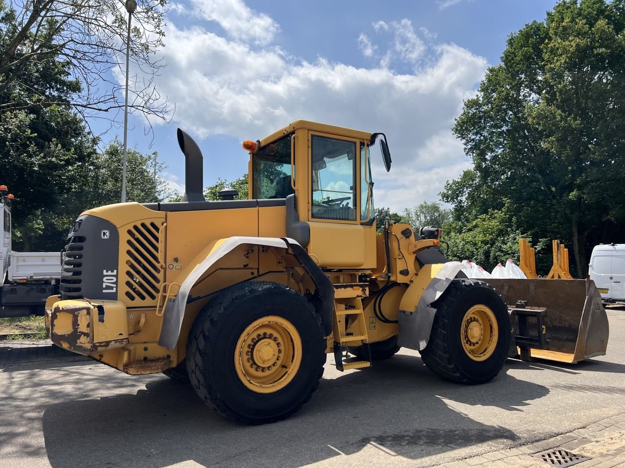 Radlader of the type Volvo L70E, Gebrauchtmaschine in Doetinchem (Picture 4)