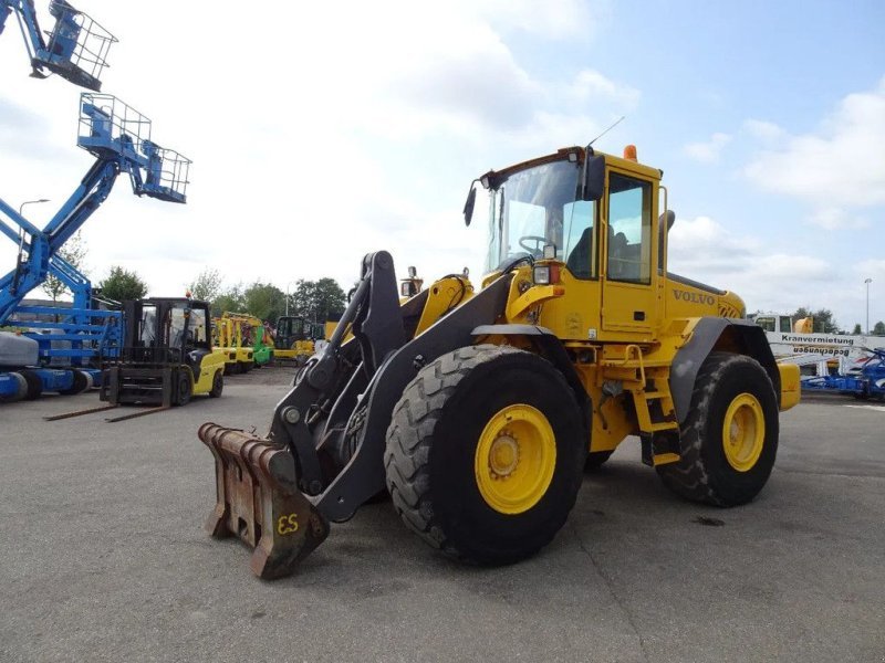 Radlader van het type Volvo L90E, Gebrauchtmaschine in Zutphen (Foto 1)