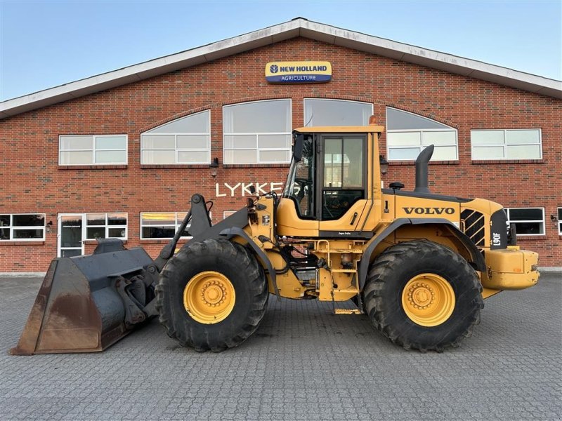 Radlader of the type Volvo L90F, Gebrauchtmaschine in Gjerlev J. (Picture 1)