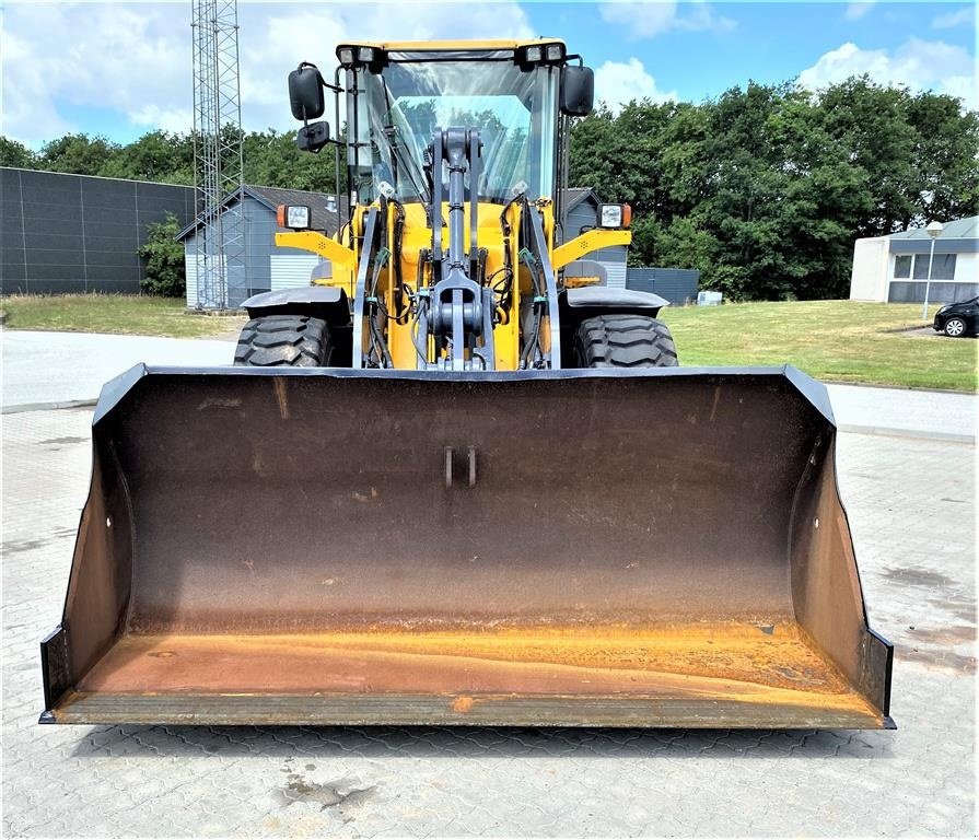 Radlader tip Volvo L90G - VÆGT - NYE DÆK -  KUN  8.700  timer, Gebrauchtmaschine in Ikast (Poză 3)