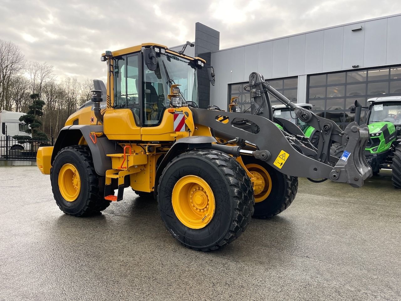 Radlader typu Volvo L90H, Gebrauchtmaschine w Holten (Zdjęcie 4)