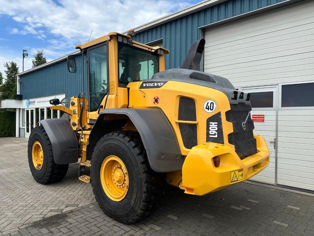 Radlader del tipo Volvo L90H, Gebrauchtmaschine en Oirschot (Imagen 3)