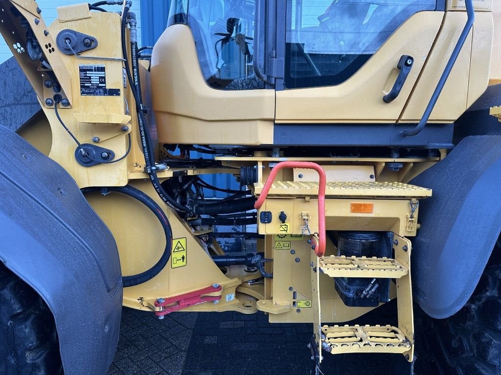 Radlader des Typs Volvo L90H, Gebrauchtmaschine in Oirschot (Bild 10)